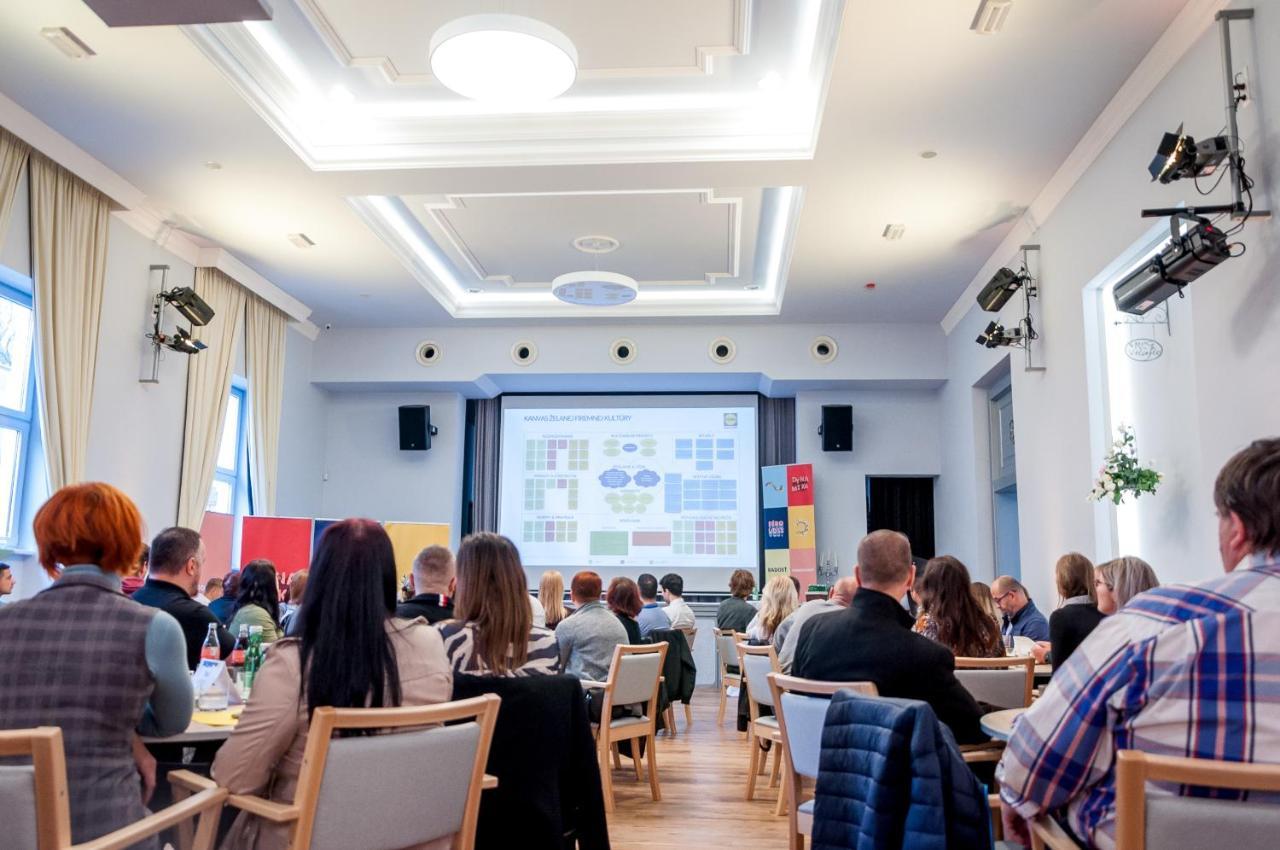 Salon Missen Otel Trenčianske Teplice Dış mekan fotoğraf